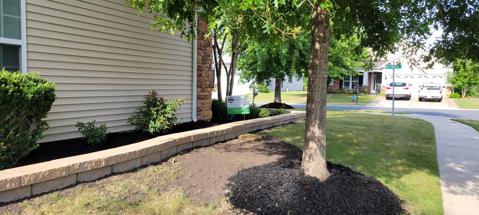 Edging Wall, Top Dressing and Mulch
